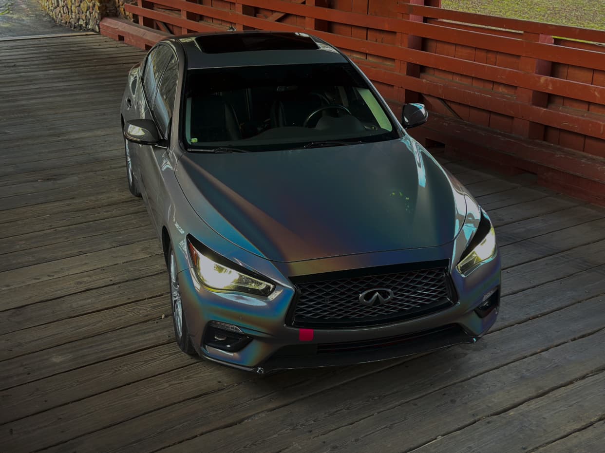 Infiniti Q50 — Color Shift