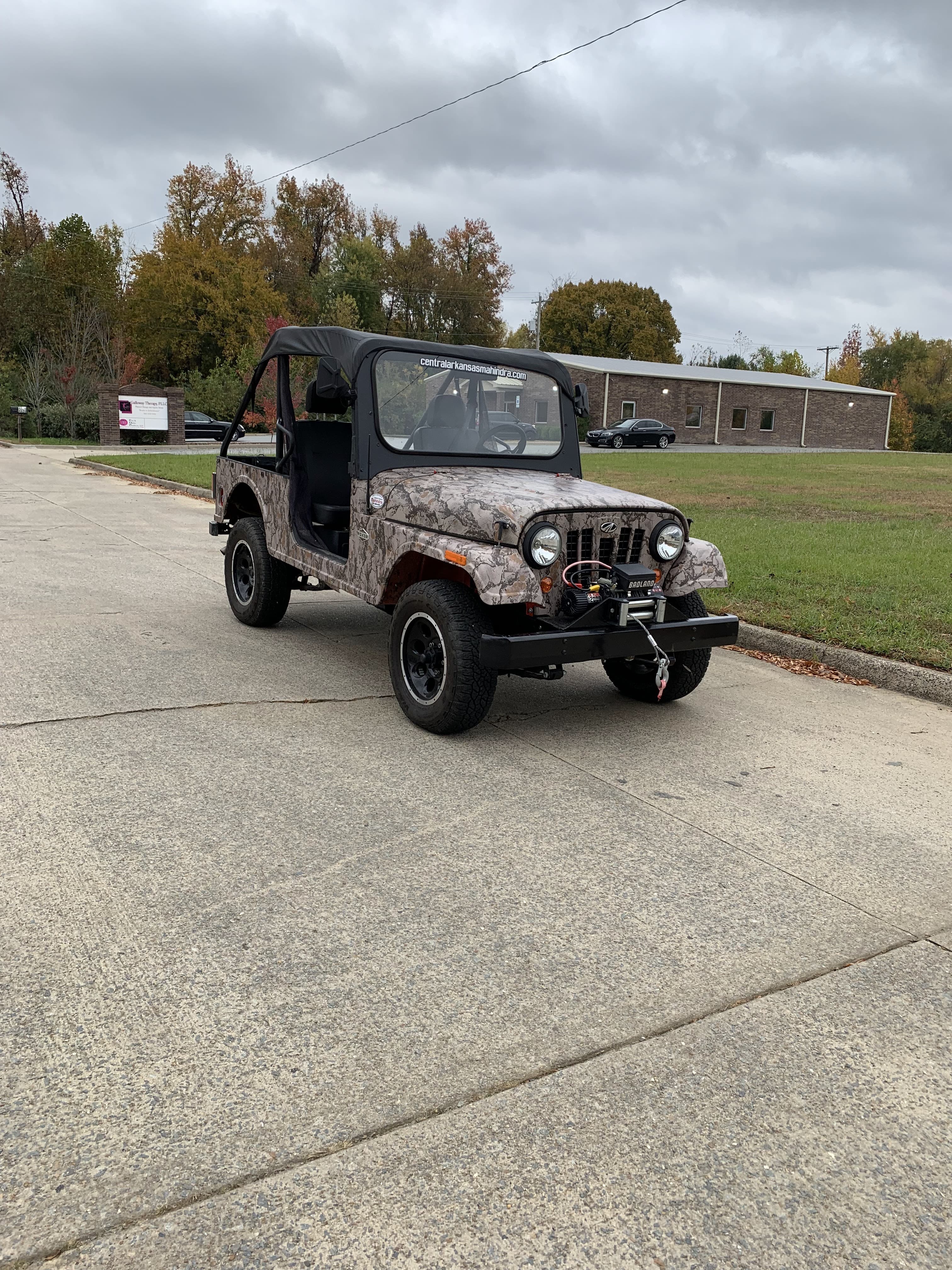 Mahindra Roxor — Camo
